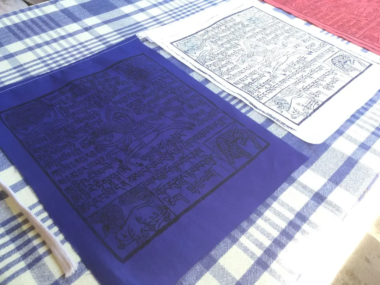 Флажки Лунг-Та, 25х32 см, 100% хлопок, 10 шт. в лоте, длина 2,5 м +50 2