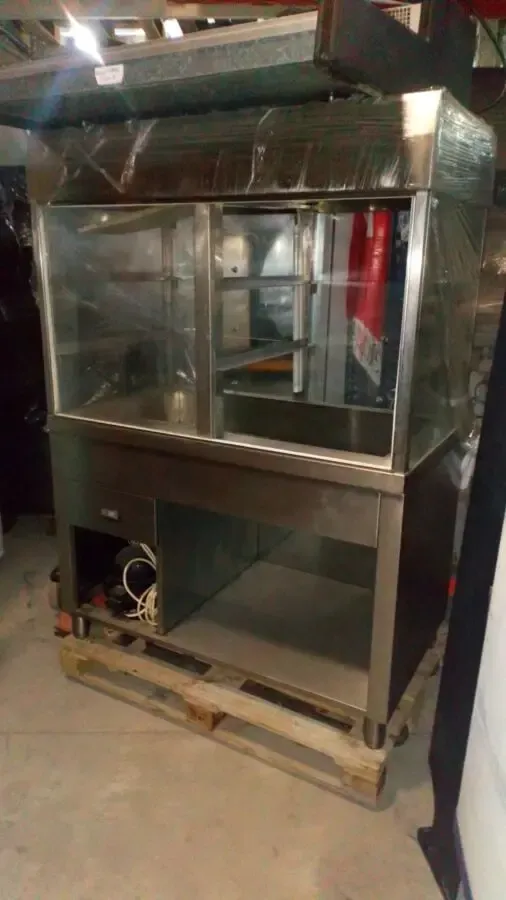 Холодильні вітрини, напольні, настольні 4