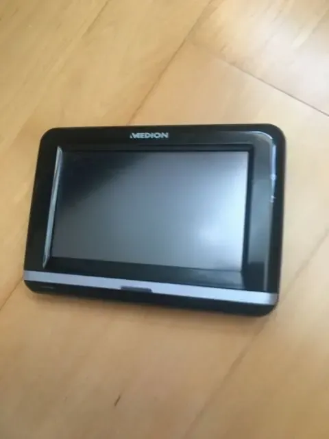 GPS-навигатор Medion MDPNA 465T для туристов и авто.#