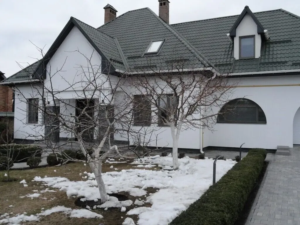 Продам будинок  в Виті почтовій 10