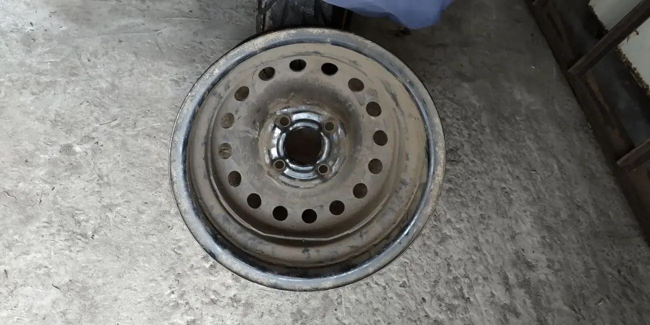 Диск колесный черный новый 5Jx13H2 DAEWOO R13 КрКЗ. 3