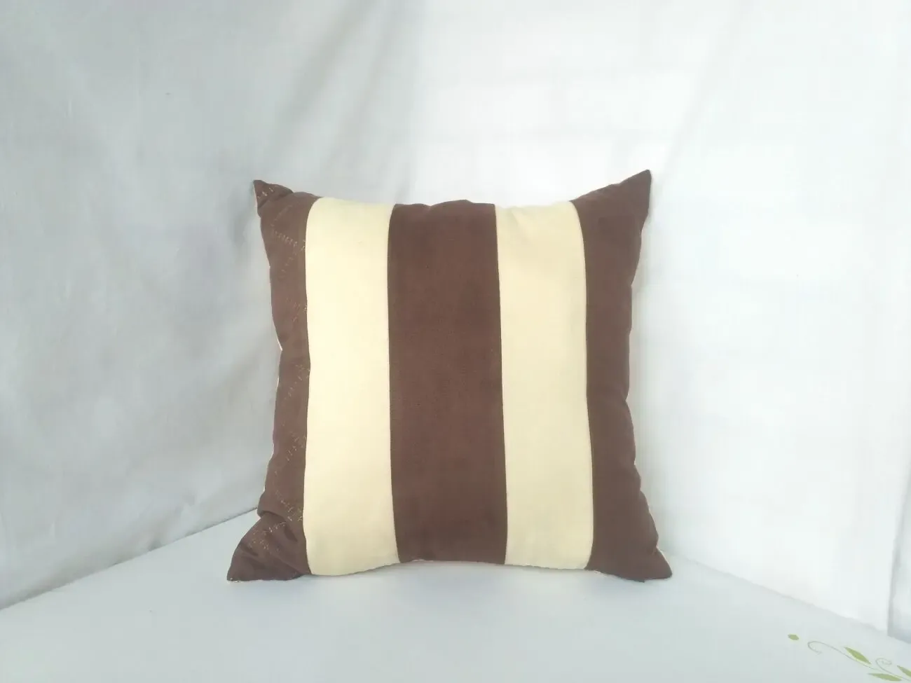 Дизайнерская Подушка 