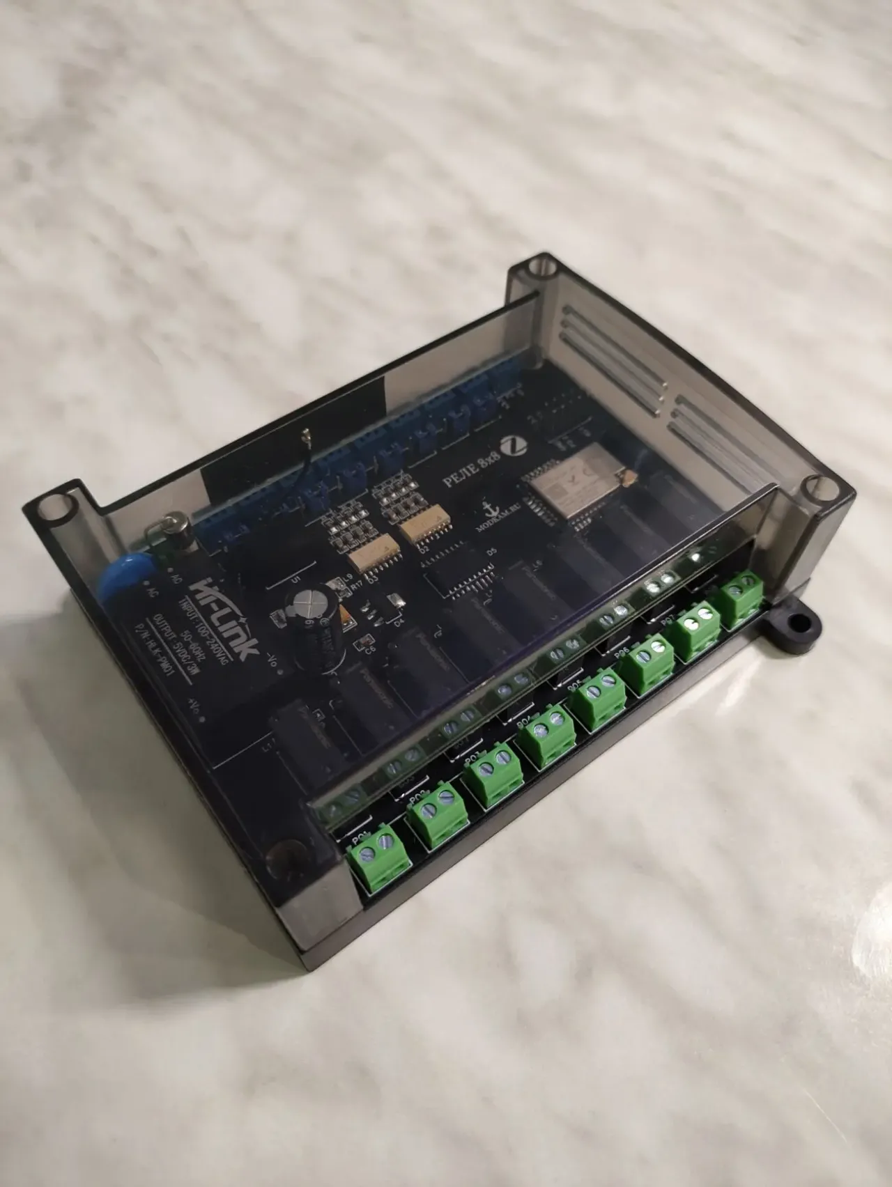 Zigbee Реле на 8 каналов с сухими контактами ( modkam.ru )