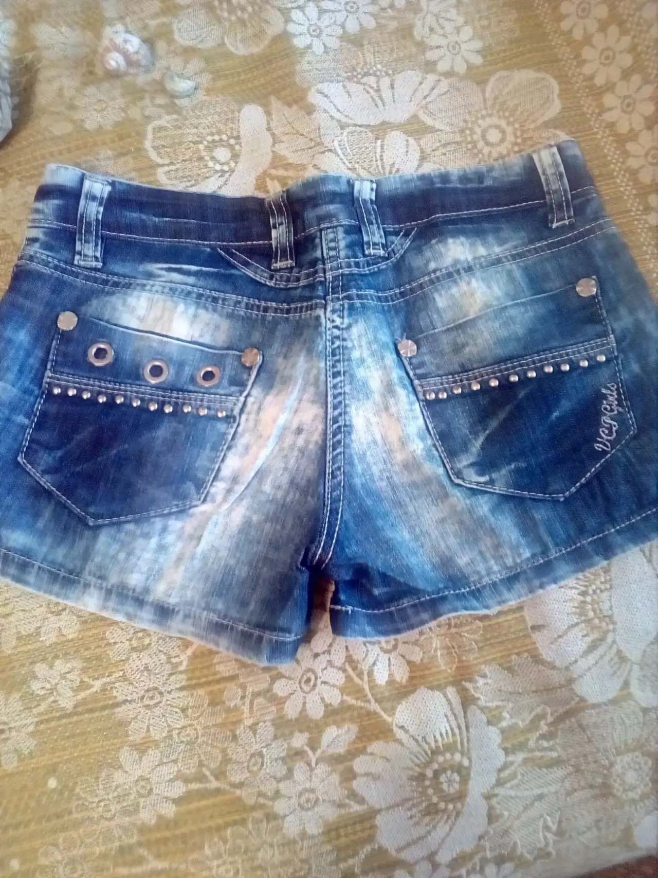Модные джинсовые шортики.Размер XS!Турция. 2