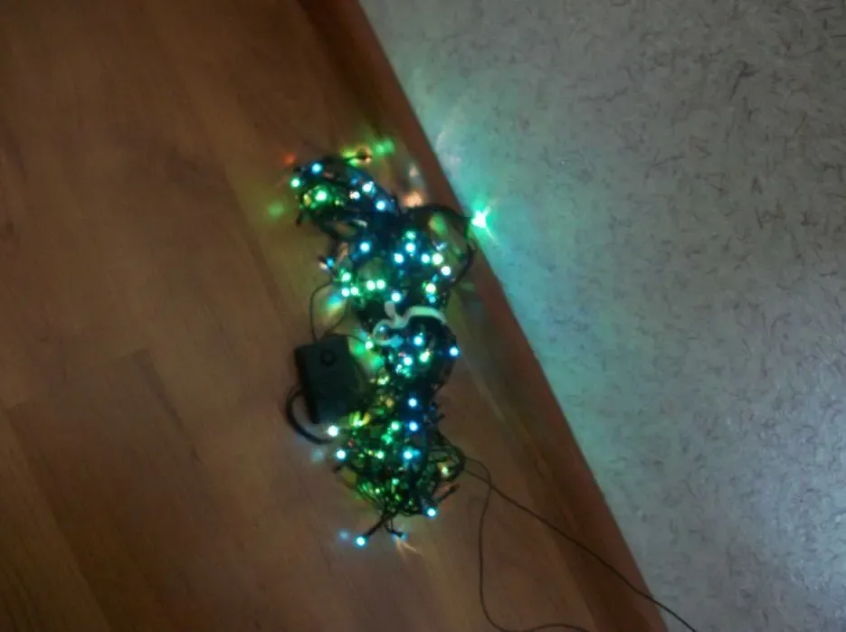 Продается бра светильник,гирлянды,вазы ,кувшин с кружками. Кривой Рог 5