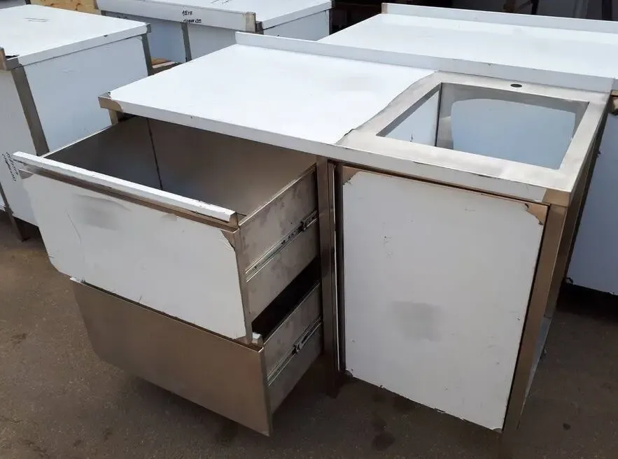 Тумба с мойкой и глубокими ящиками из нержавейки