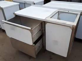 Тумба с мойкой и глубокими ящиками из нержавейки