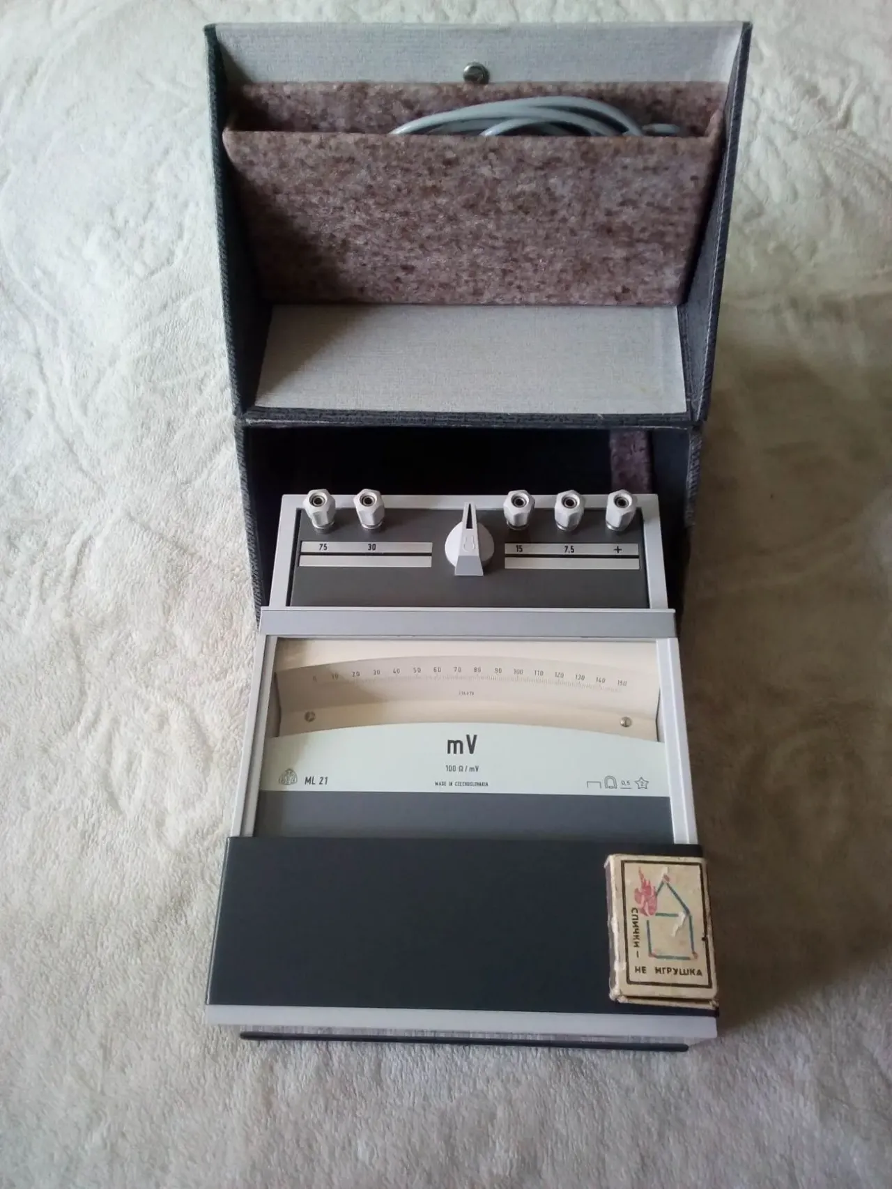 Гальванометр зеркальный 9