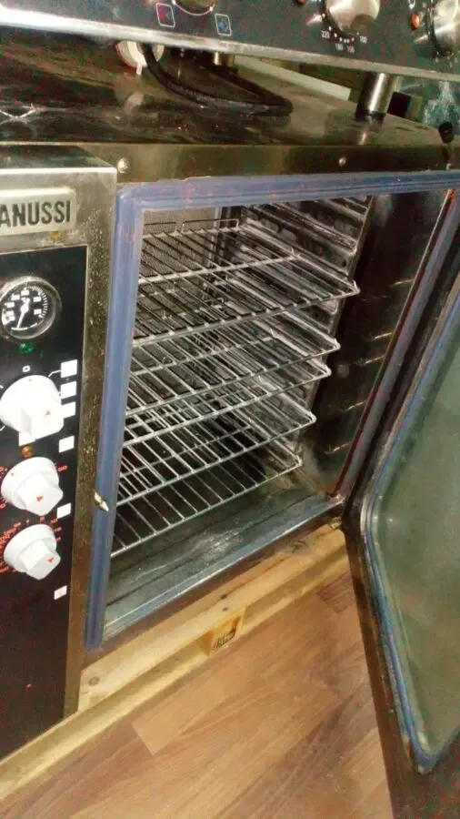 Параконвектомат на 10ть уровней Zanussi 3