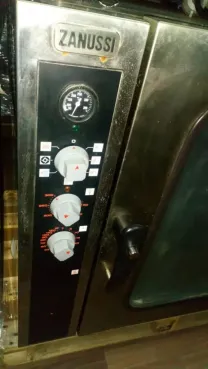 Параконвектомат на 10ть уровней Zanussi