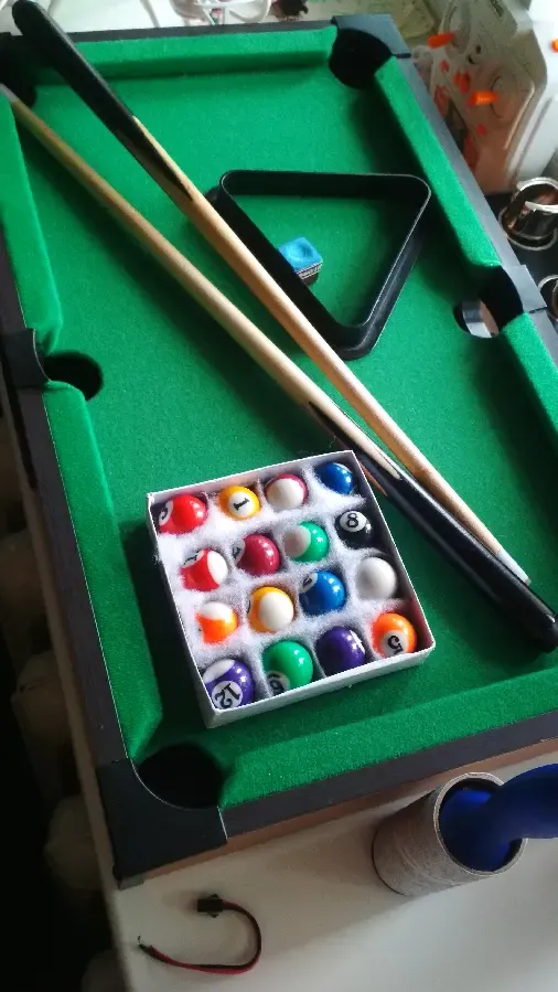 Детский настольный бильярд
