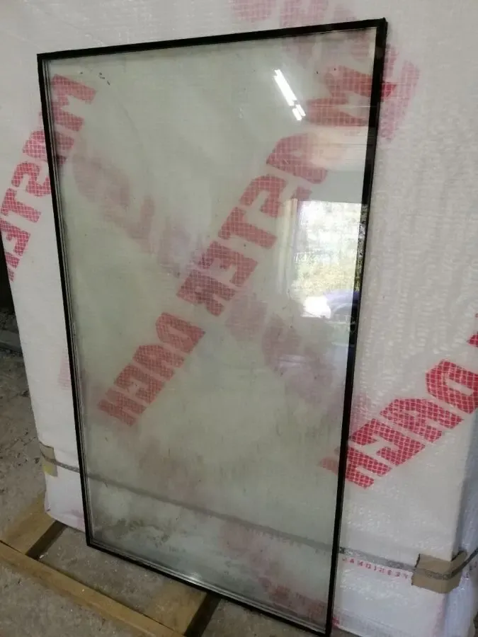 Продам 2-х камерный  стеклопакет 1227х686