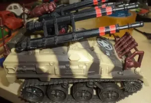 куплю машинку вездеход. можно только верхнюю часть