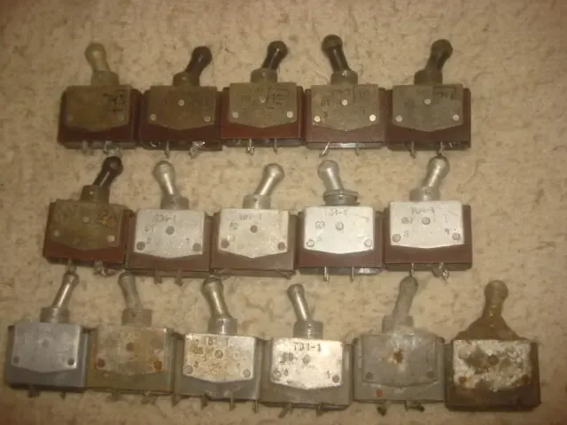 ТВ1-1 . ТВ1 -2 .ТВ1 - 4   Переключатель  10А . 220 В 3