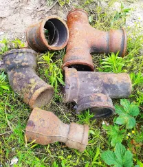 Набор:Колено, отвод, тройник,муфта чугунный канализационный Ду100.ССС