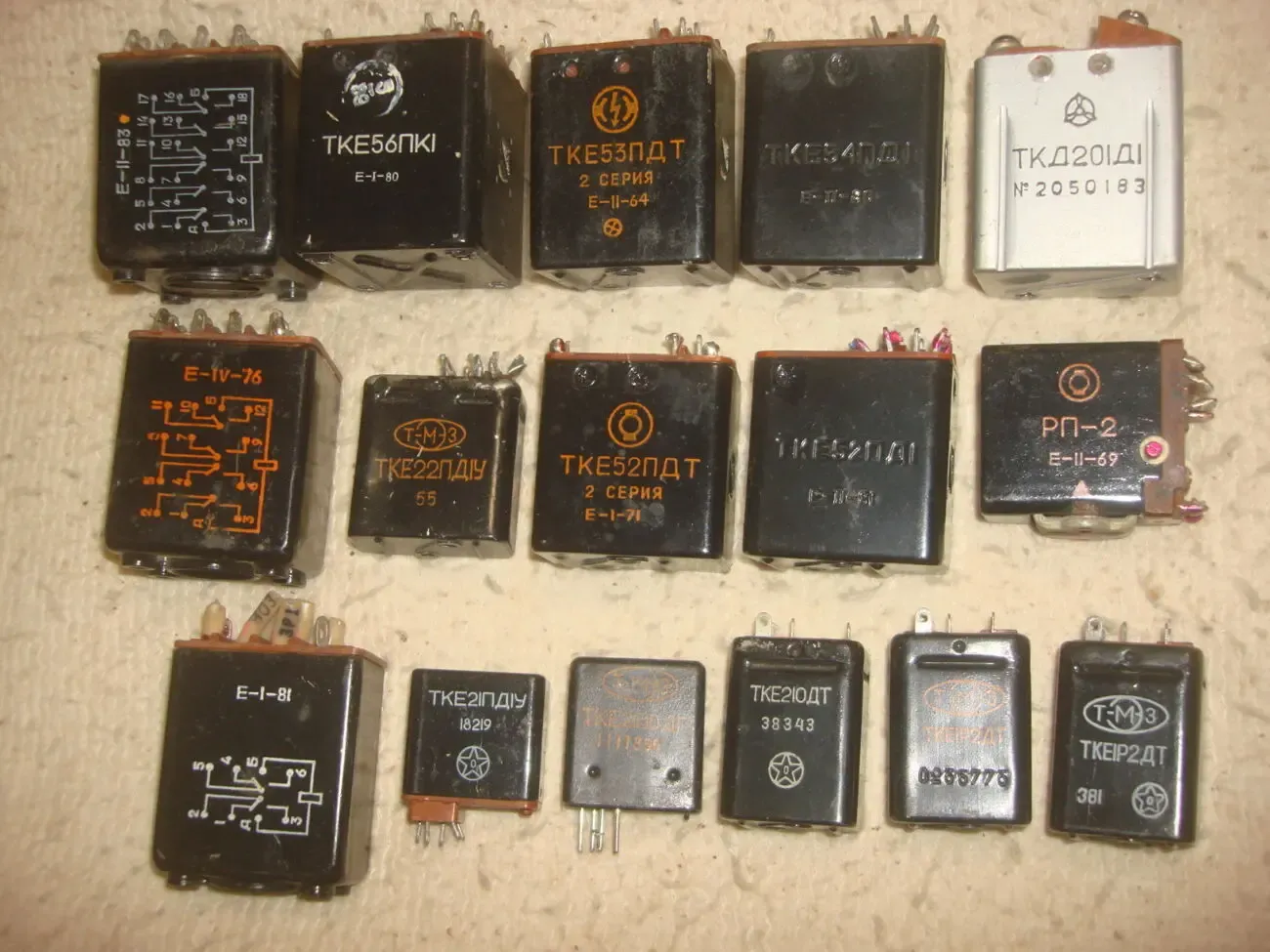 часть запасная   контакторы  ТКЕ  ТКД РНЕ   КНЕ 3