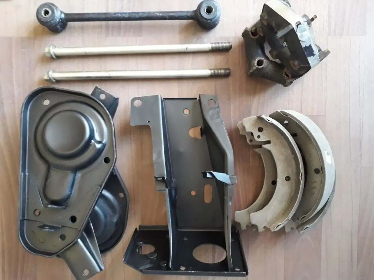 Новые запчасти на ВАЗ - 2121