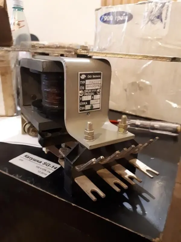 Реле времени RA 226 тепловоза ЧМЭ-3