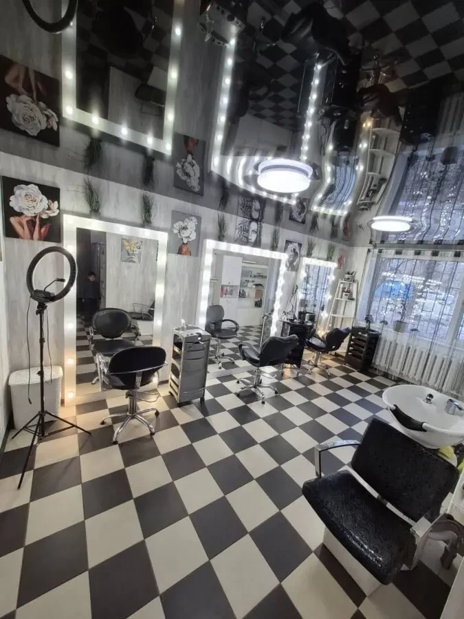 Аренда парикмахерского кресла/кератин/маникюр/педикюр/ресницы/брови 2