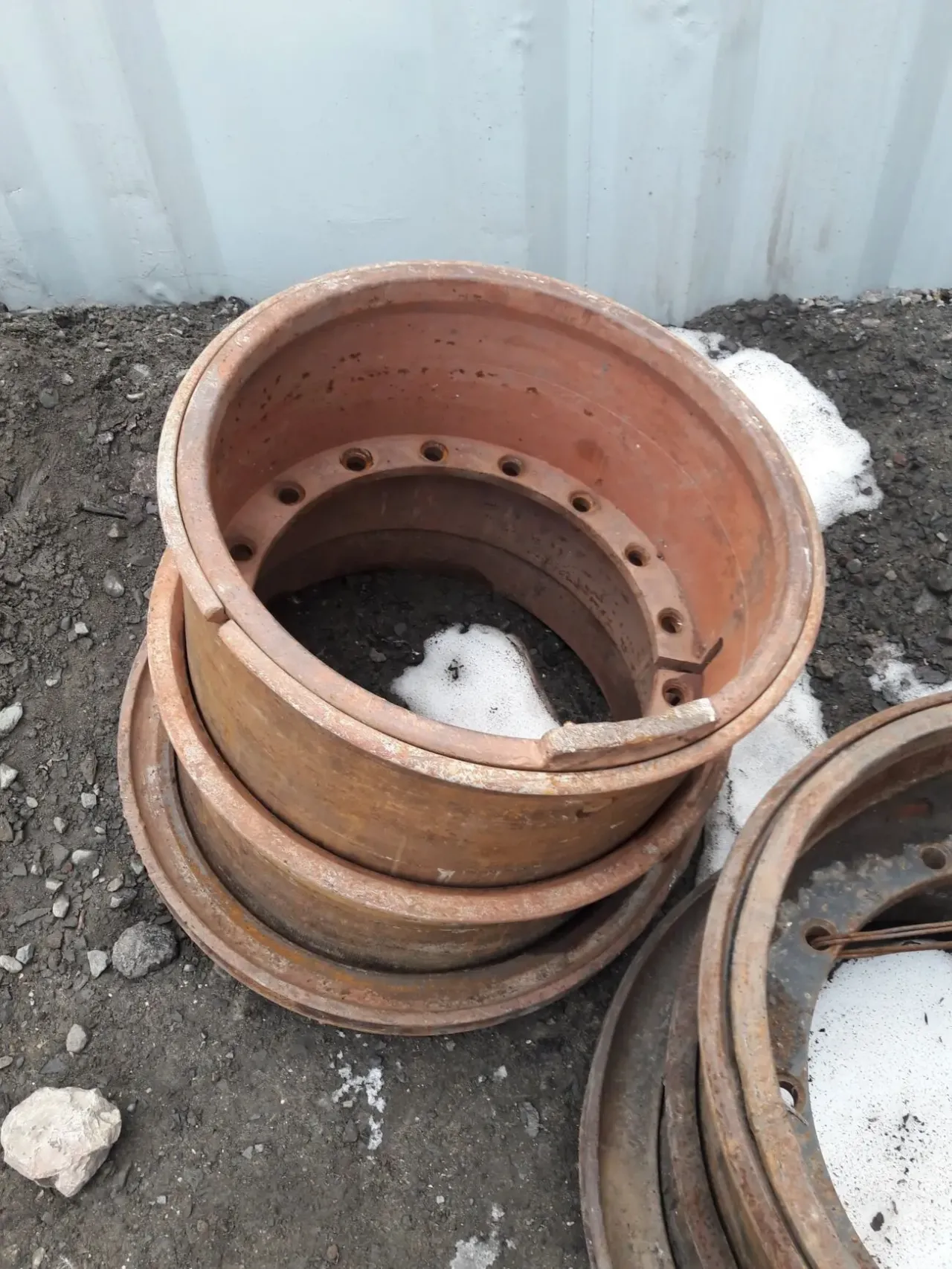 Диски 25 дюймов+шины 17,5х25 на фронтальные погрузчики. 4