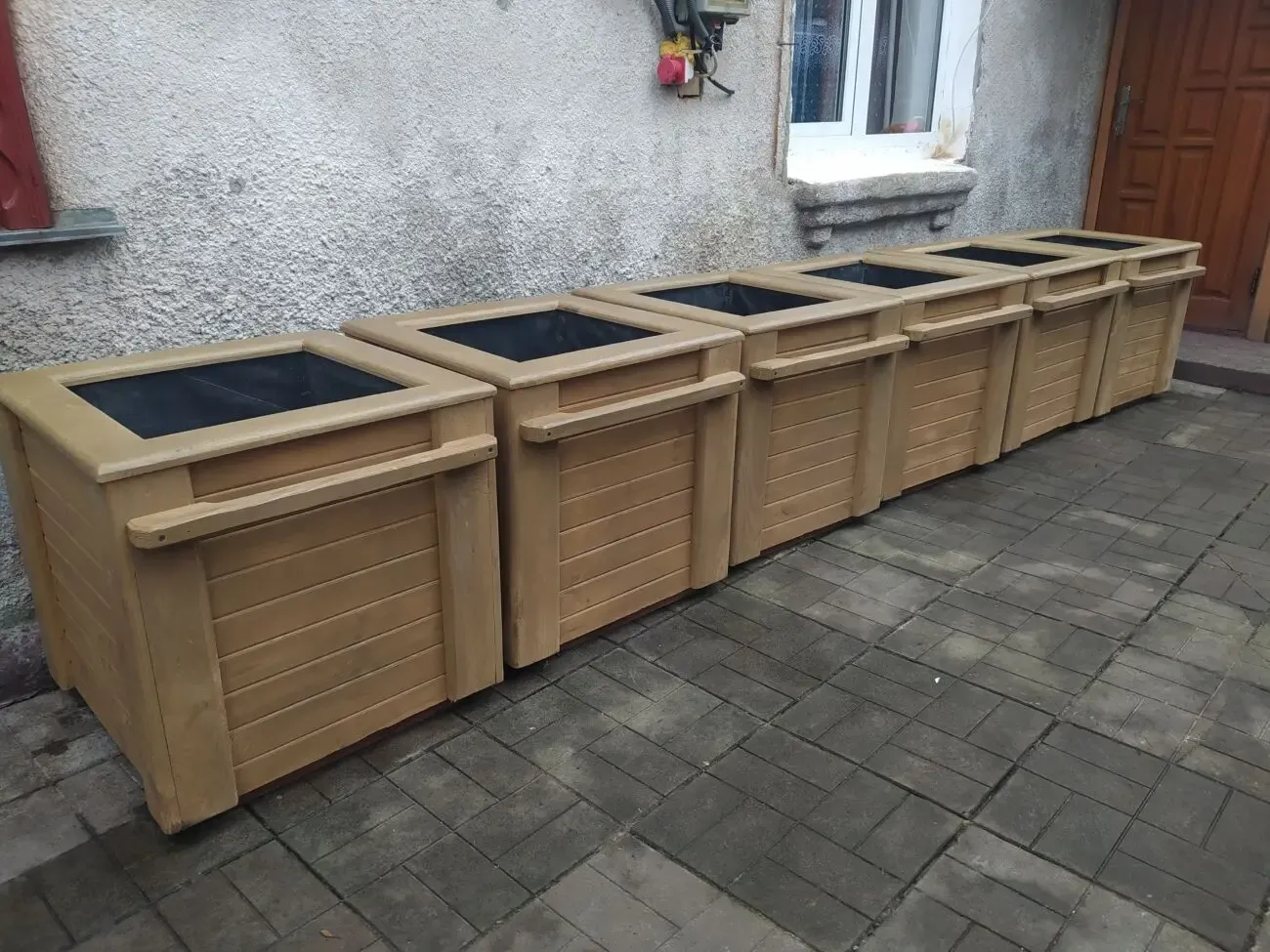 Уличные кашпо для ТУЙ ( деревьев, цветов, горшки, утепленные дерево ) 10