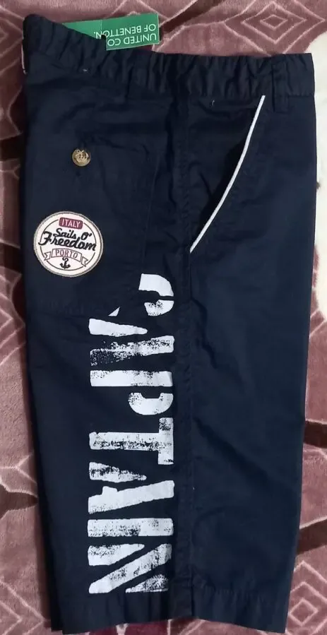 Новые шорты мальчику Benetton. 3