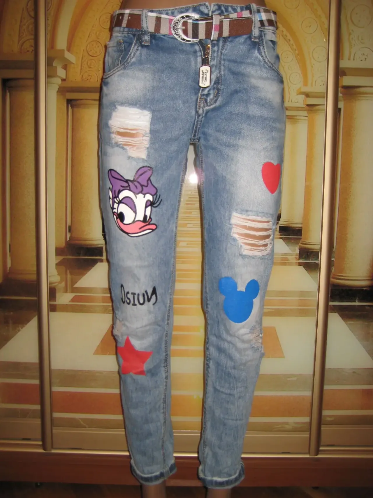 Женские рваные джинсы с принтом S 42 размер