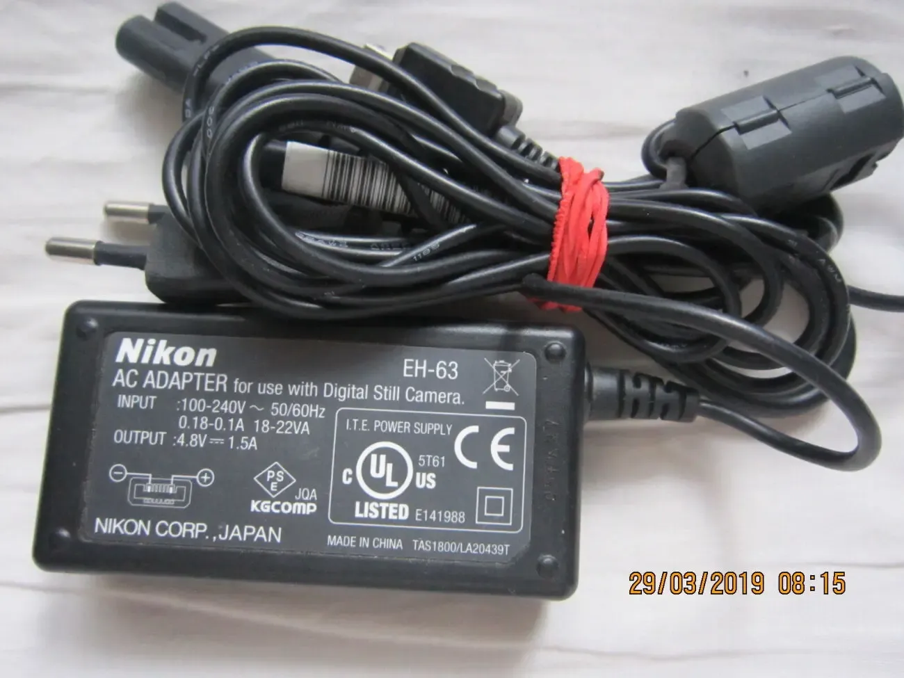 Продам недорого блок питания  для фотоаппаратов Nikon EH-63 4,8V,1.5A