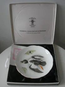 Тарелка, рельефная, утка, Crown Staffordshire, костяной фарфор