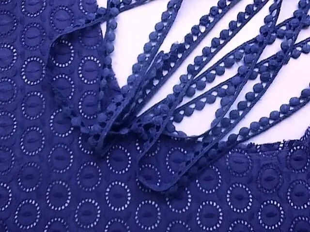 Кружево Шарики и ткань прошва красивого фиолетового цвета , набор 8