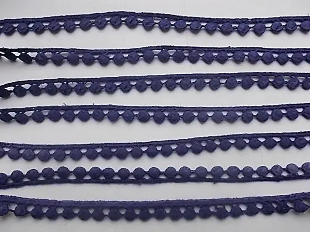 Кружево Шарики и ткань прошва красивого фиолетового цвета , набор 2