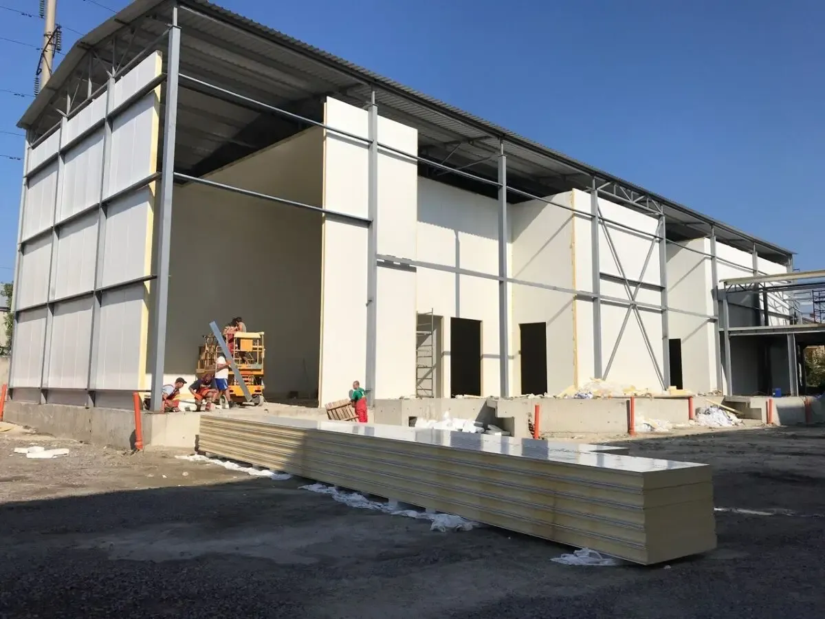 сендвіч панелі, холодильні камери, РГС, фруктосховища . .