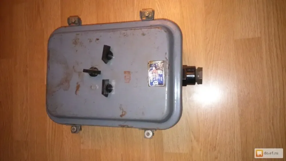 Ручки-переключатели поворотного типа для силовых ящиков СССР 6