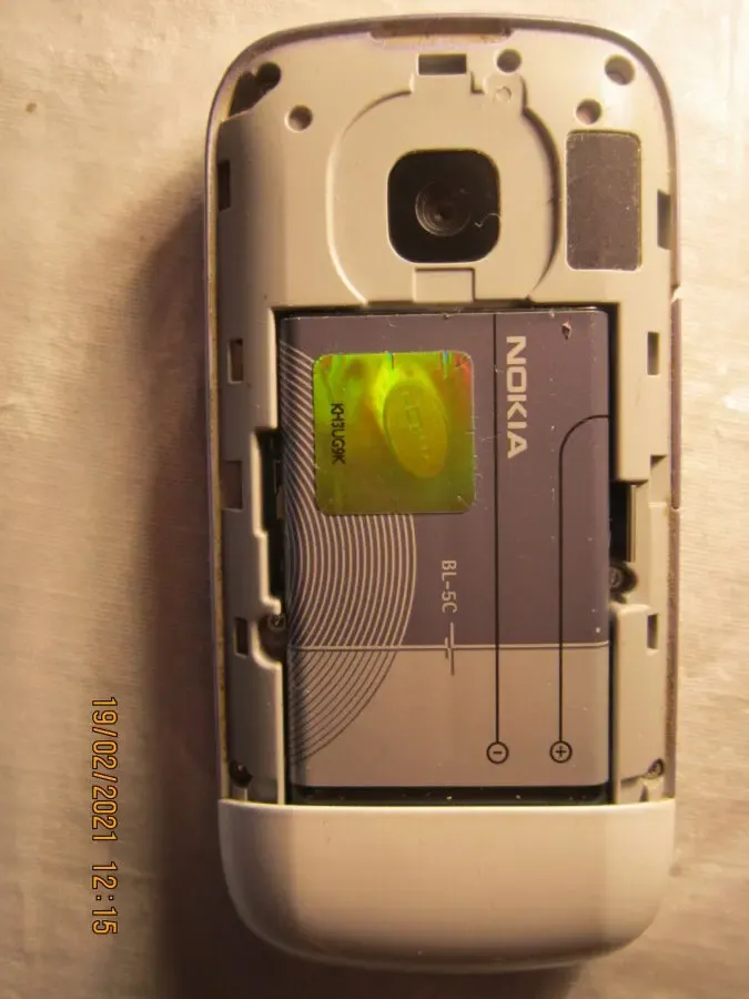 Продам недорого мобильный телефон: NOKIA С2-06 (2 СИМ карты) 7