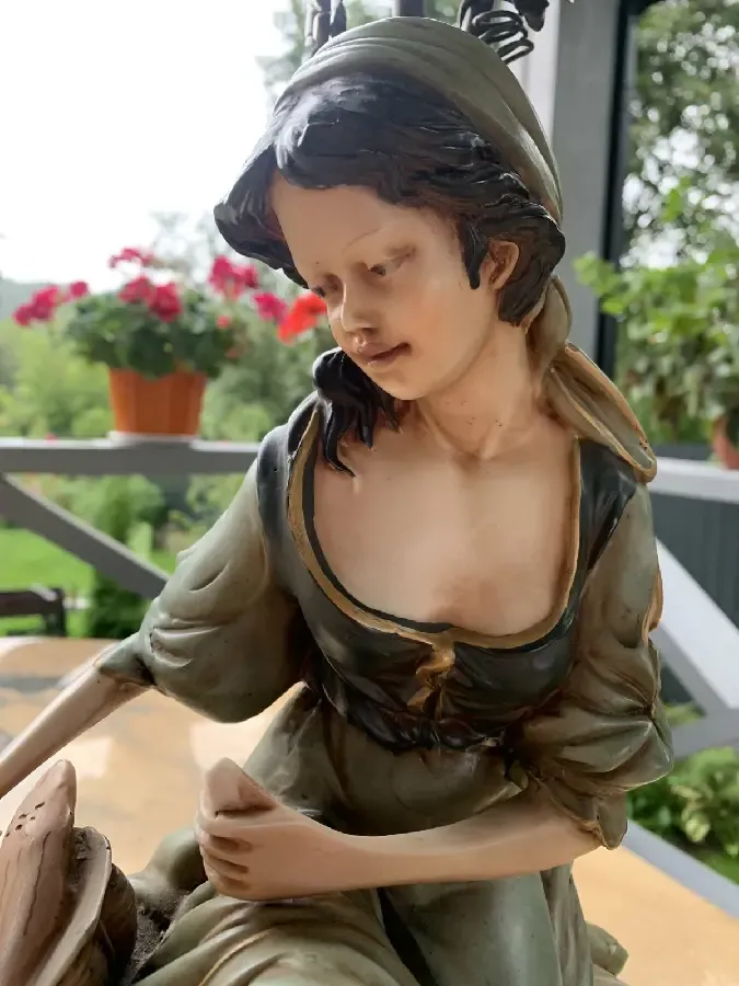 Старинная настольная лампа из Европы 2