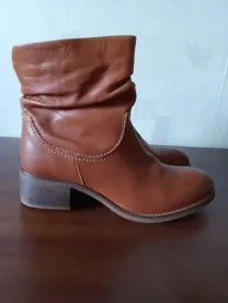 Демисезонные кожаные полусапоги cellini португалия 39р. новые