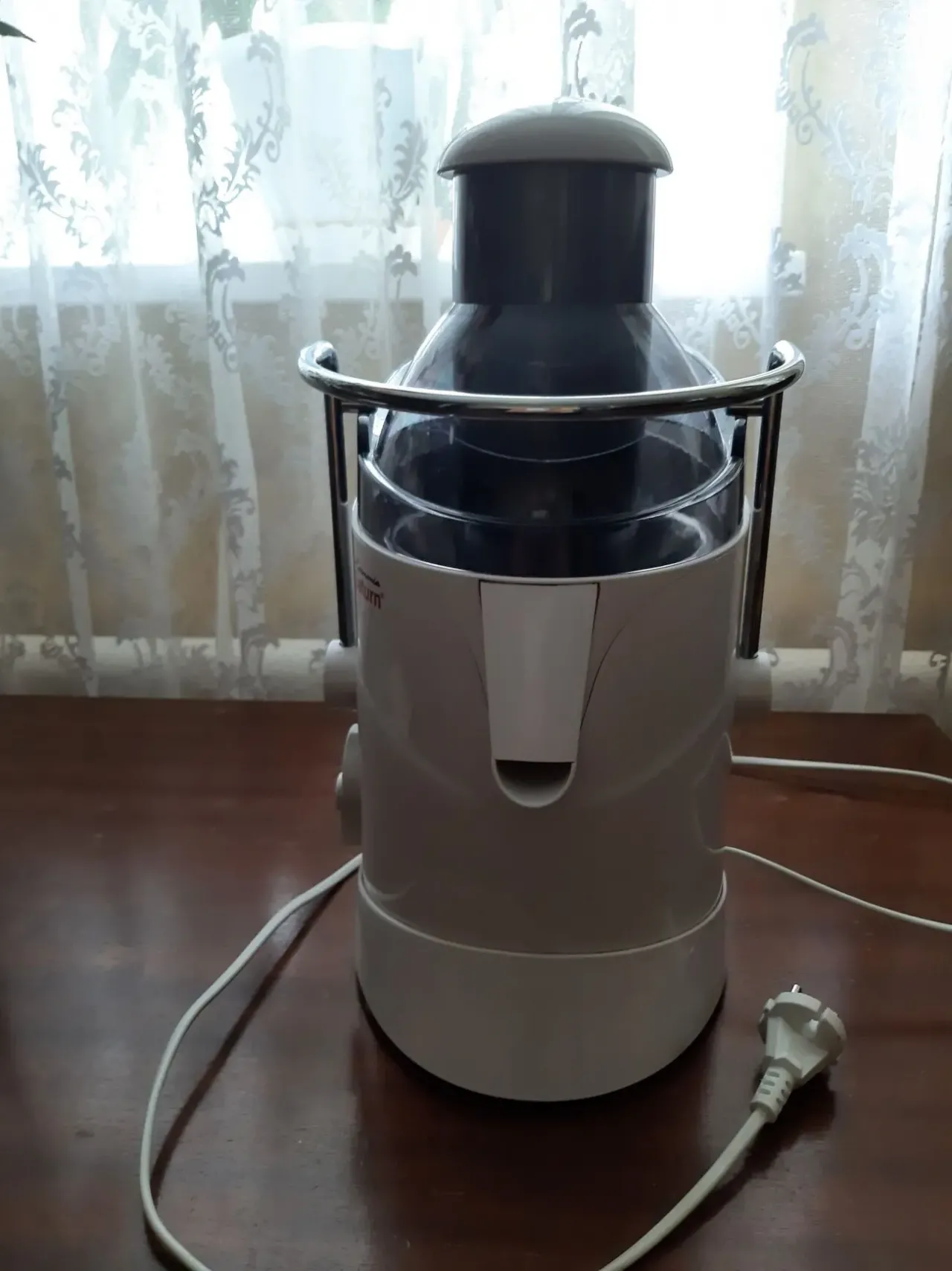 Соковыжималка электрическая Saturn ST-FP8044