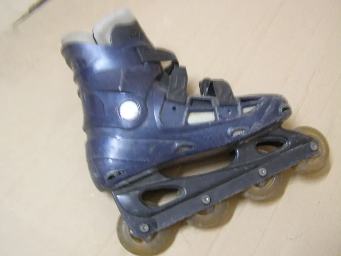 Коньки роликовые 6