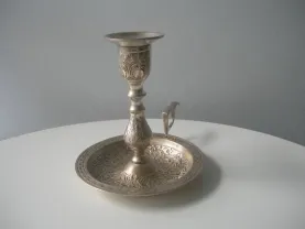 Подсвечник, с ручкой, бронза, серебрение, орнамент, Англия