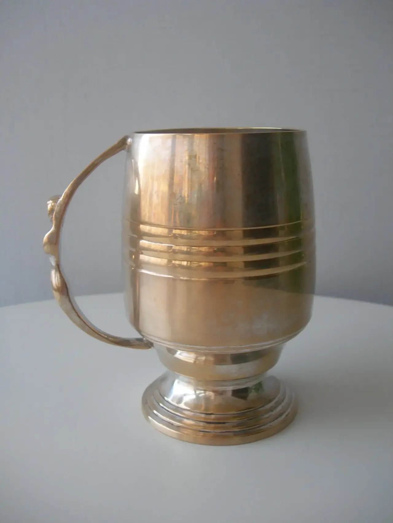 Бокал, кружка, с девушкой на ручке, бронза, Дания 7