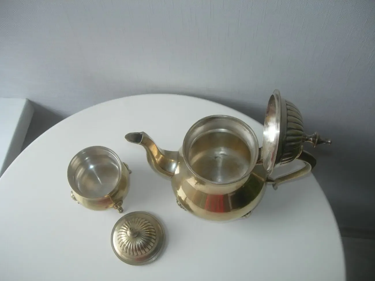 Чайник и сахарница, на лапах, бронза, массив, Англия 5