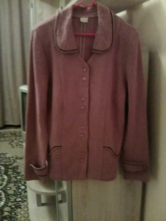 Продаю костюм  58 розмір прибалтика 4