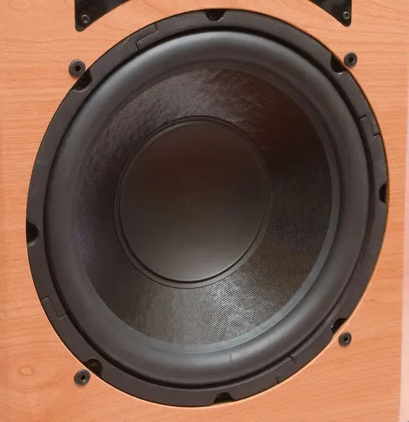 Продам акустическую систему 5.1 XORO HXS 614 4