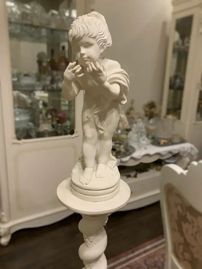 Старинная колонна статуя из Европы 6