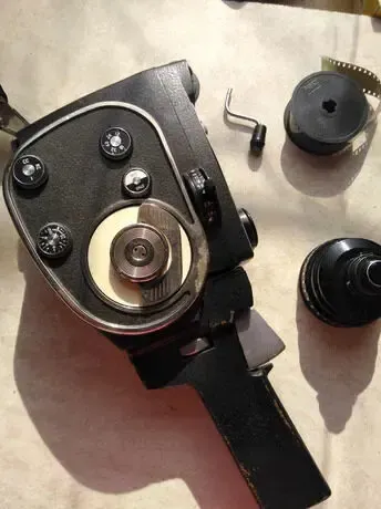 Продаю кинокамеру Кварц-2М