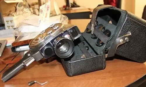 Продаю кинокамеру Кварц-2М 2