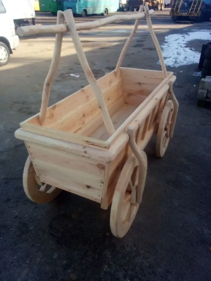 Декоративная телега. Деревянная повозка. Деревянные колеса для телег 6