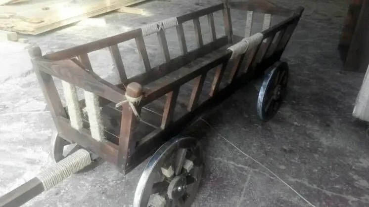 Декоративная телега. Деревянная повозка. Деревянные колеса для телег 2