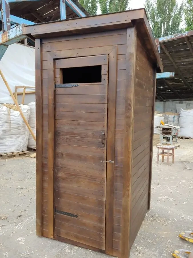 Дачный туалет. Деревянный туалет. Душ туалет из дерева. Туалет на дачу 8