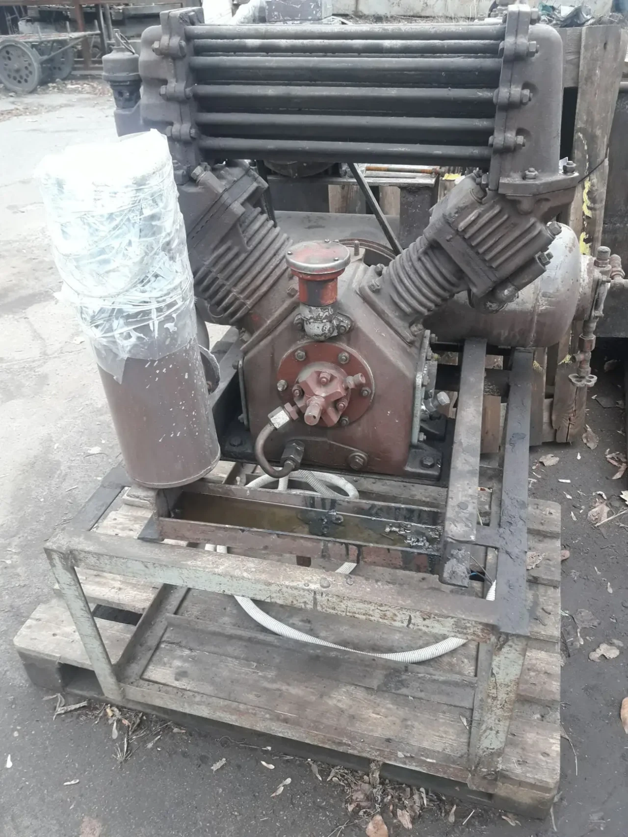 Продам компрессор КТ - 9.